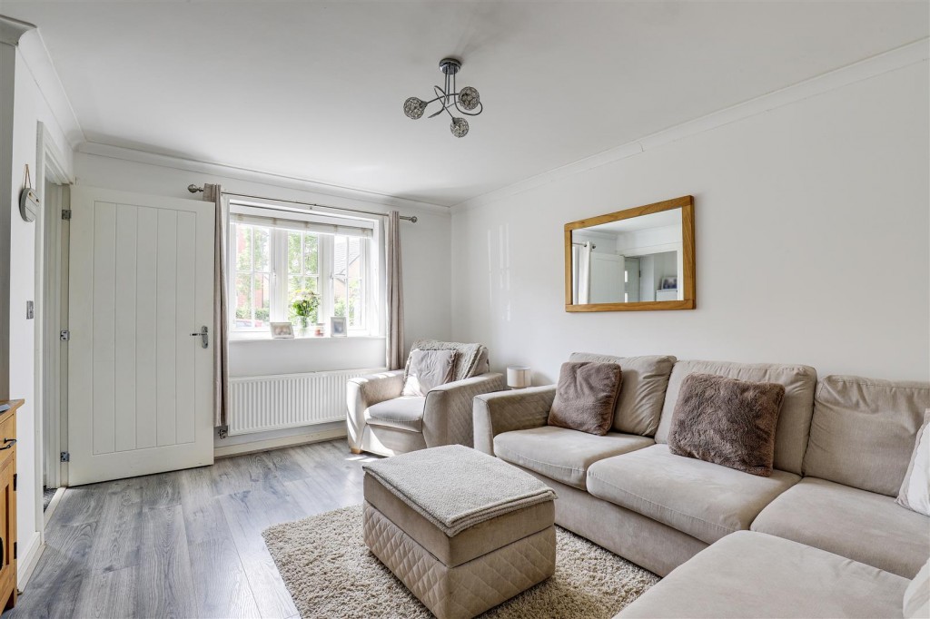 Chalfont Drive, Aspley, Nottinghamshire, NG8 3LT