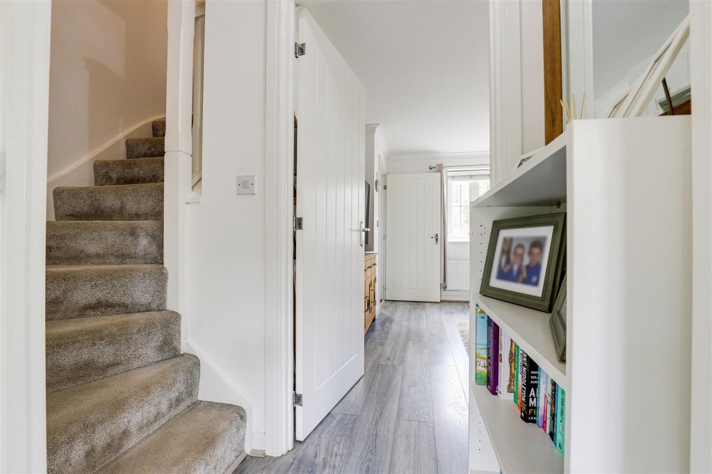 Chalfont Drive, Aspley, Nottinghamshire, NG8 3LT