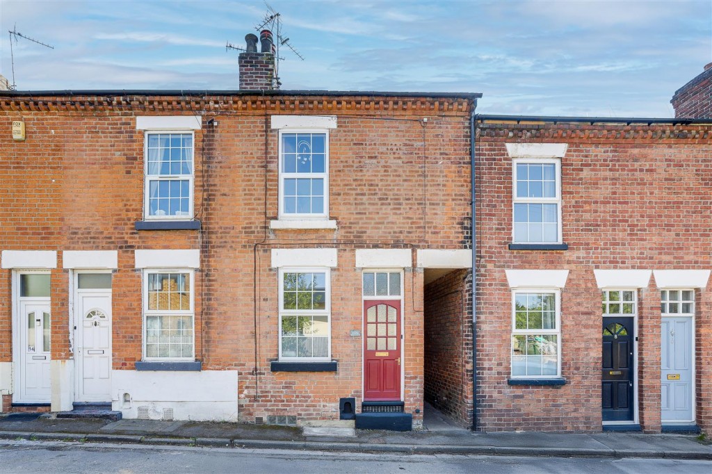 Chapel Street, Bramcote, Nottinghamshire, NG9 3HB