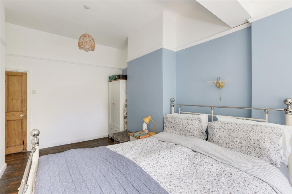 Chapel Street, Bramcote, Nottinghamshire, NG9 3HB