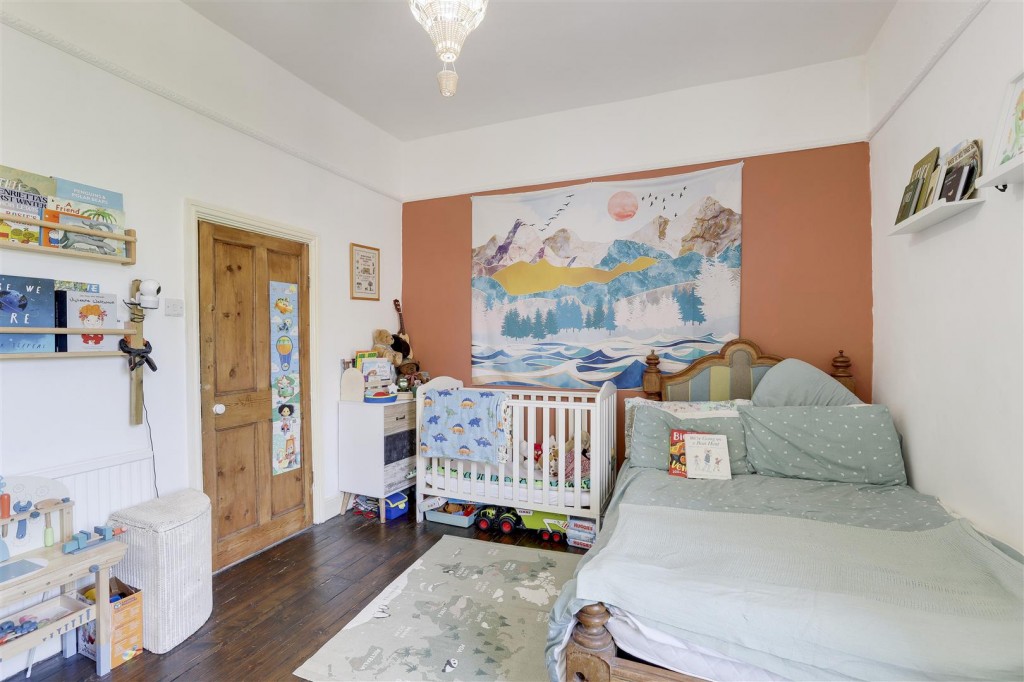 Chapel Street, Bramcote, Nottinghamshire, NG9 3HB
