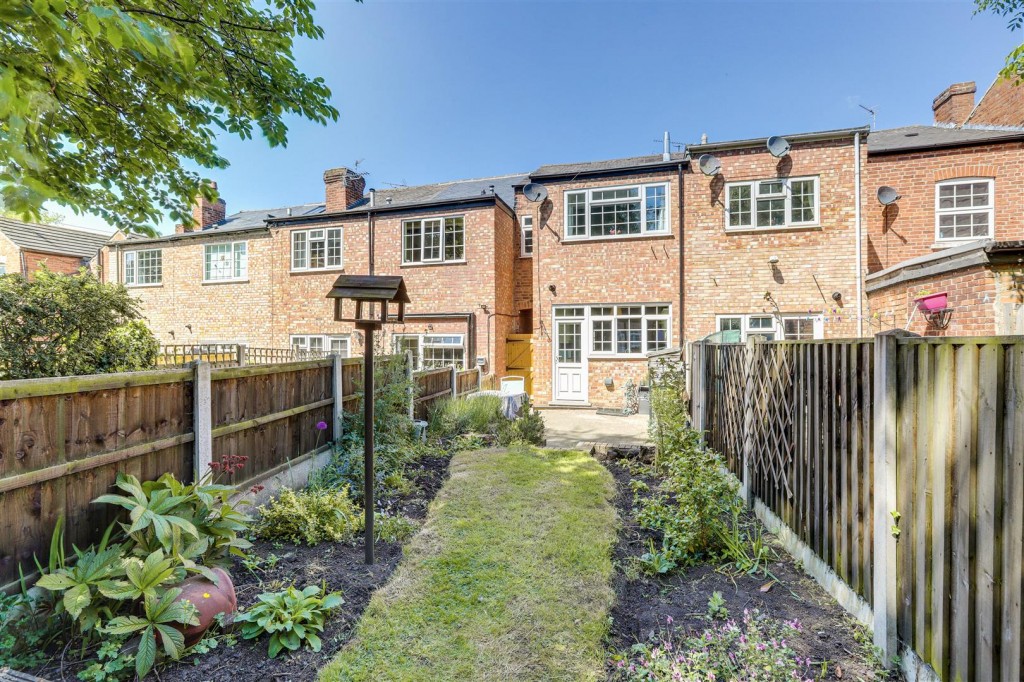 Chapel Street, Bramcote, Nottinghamshire, NG9 3HB