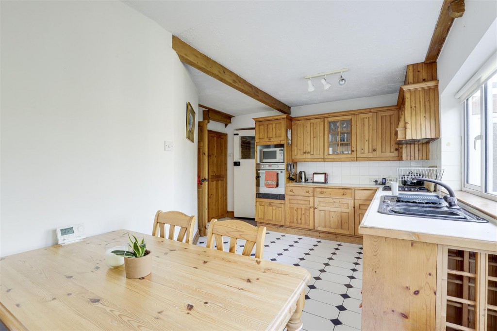 Oban Road, Beeston, Nottinghamshire, NG9 4FX