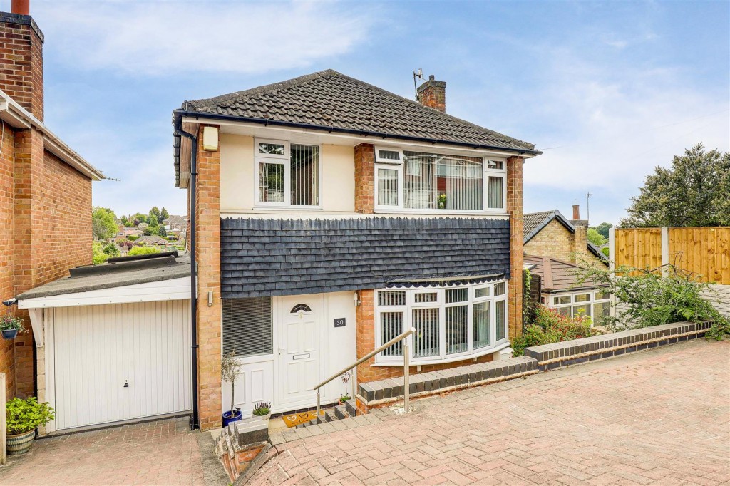 Revelstoke Way, Rise Park. Nottinghamshire, NG5 5AR