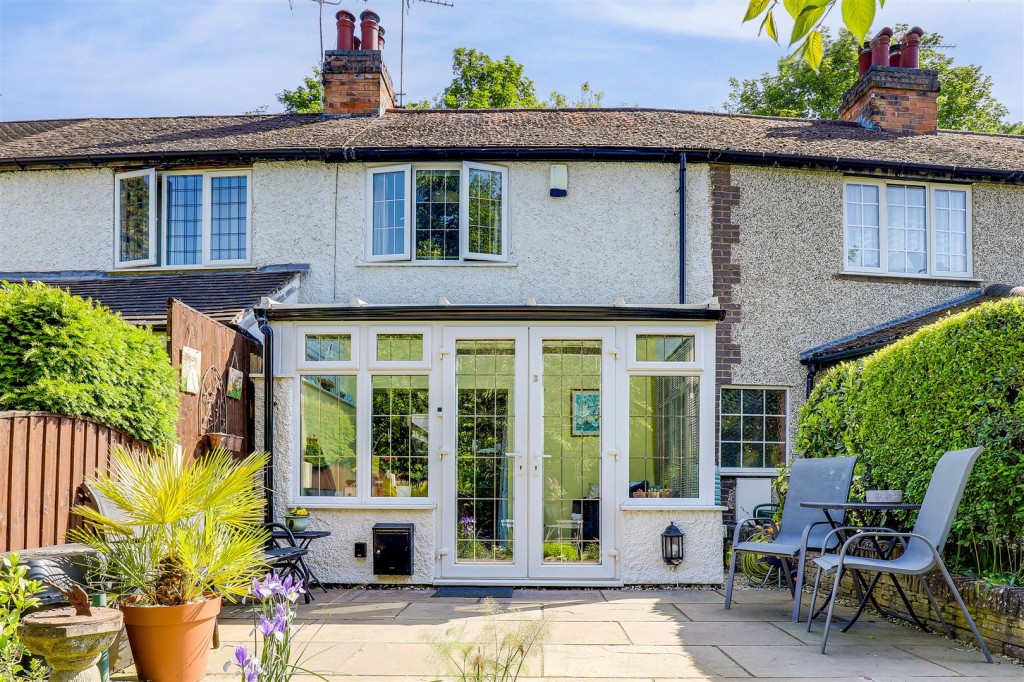 Brookside Cottages, Burton Joyce, Nottinghamshire, NG14 5DA