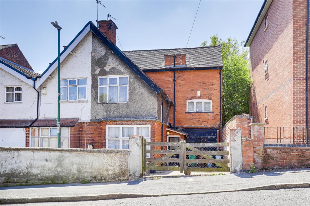 Hendon Rise, St. Anns, Nottinghamshire, NG3 3AN