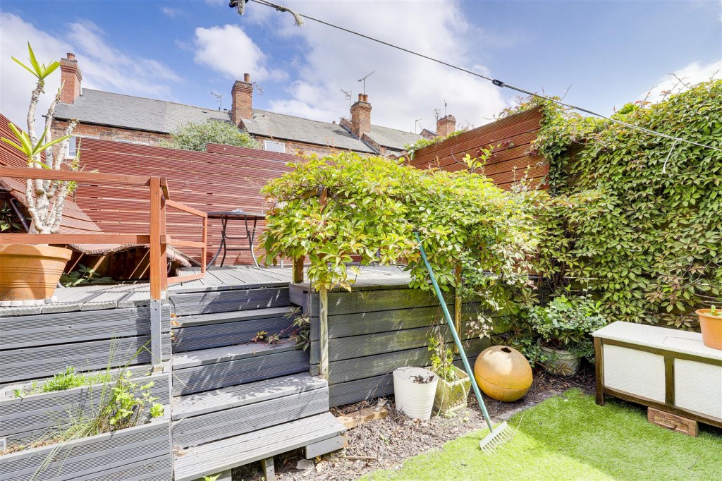 St. Chads Road, Sneinton, Nottinghamshire, NG3 2AU
