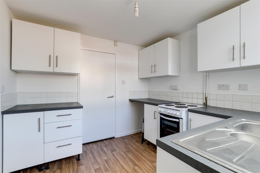Glenlivet Gardens, Clifton, Nottingham, NG11 8QB