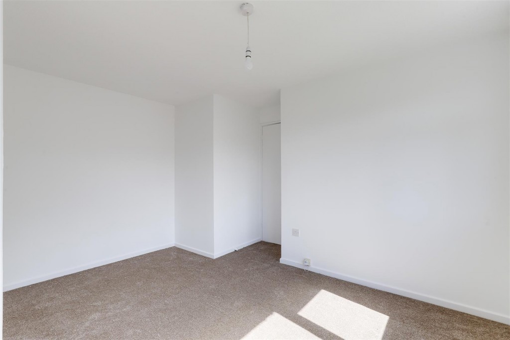 Glenlivet Gardens, Clifton, Nottingham, NG11 8QB