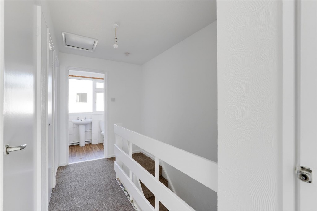 Glenlivet Gardens, Clifton, Nottingham, NG11 8QB
