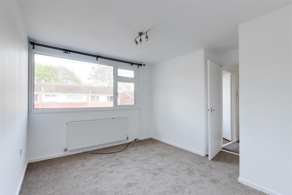 Glenlivet Gardens, Clifton, Nottingham, NG11 8QB