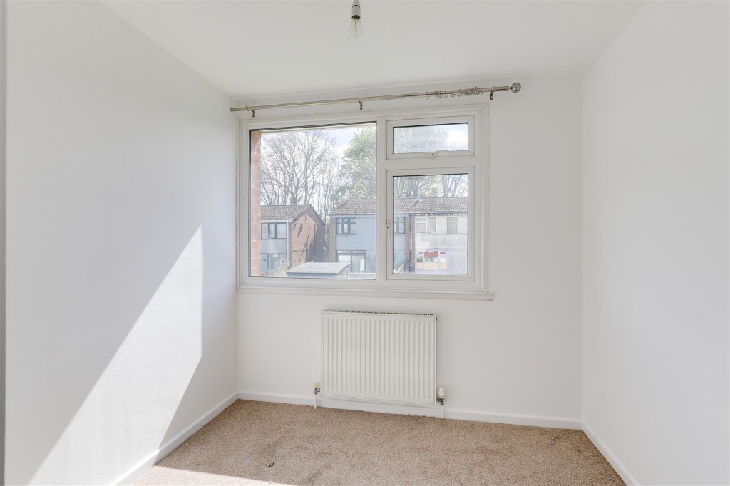 Glenlivet Gardens, Clifton, Nottingham, NG11 8QB