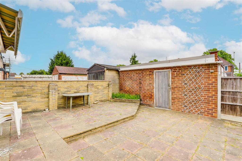 Newlyn Drive, Aspley, Nottinghamshire, NG8 5GX