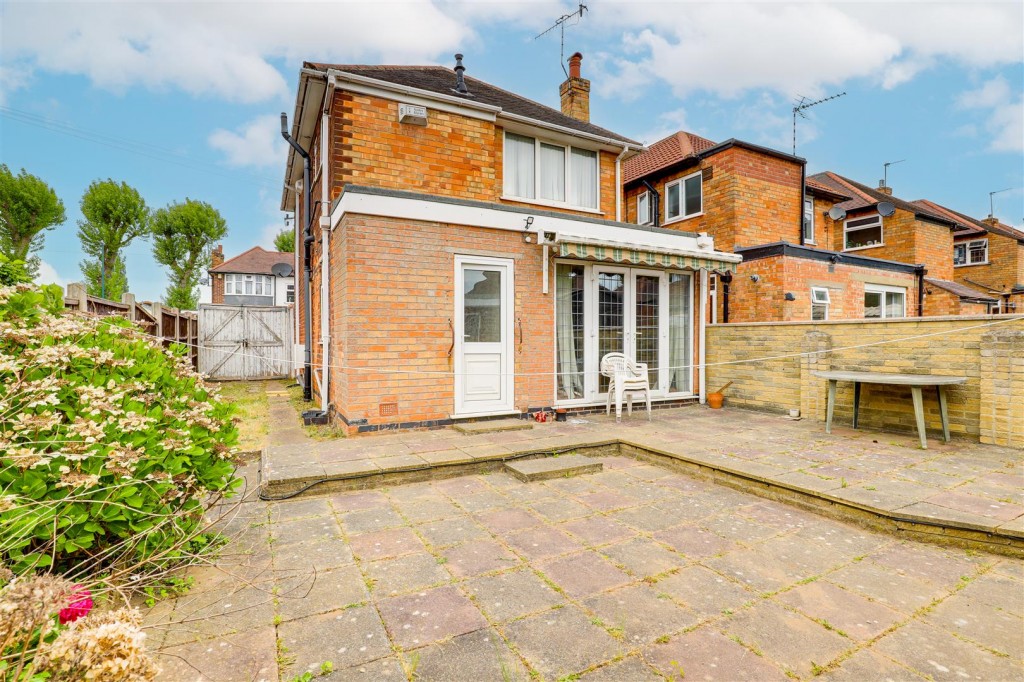 Newlyn Drive, Aspley, Nottinghamshire, NG8 5GX