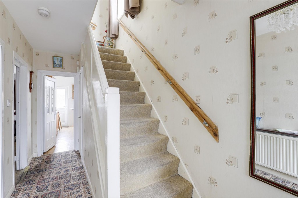 Newlyn Drive, Aspley, Nottinghamshire, NG8 5GX