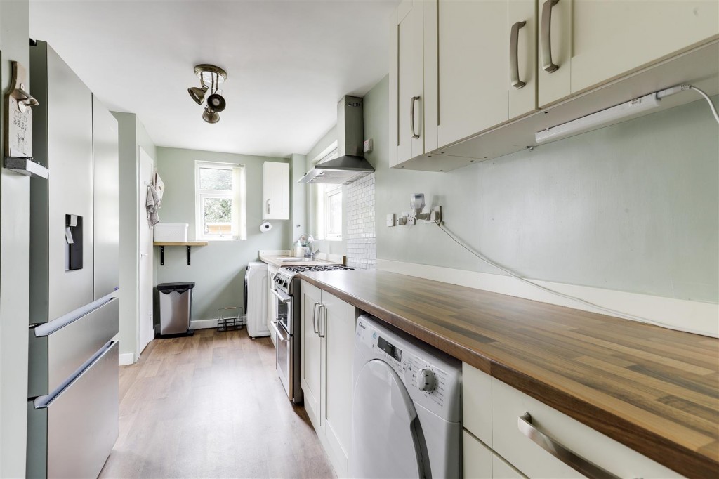 Broadwood Road, Bestwood Park, Nottinghamshire, NG5 5QF
