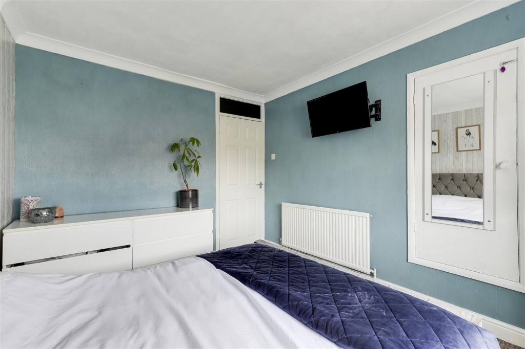 Broadwood Road, Bestwood Park, Nottinghamshire, NG5 5QF