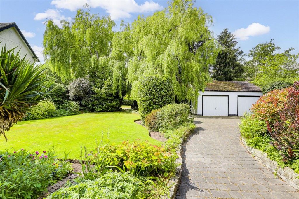 Old Melton Road, Keyworth, Nottinghamshire, NG12 5NN