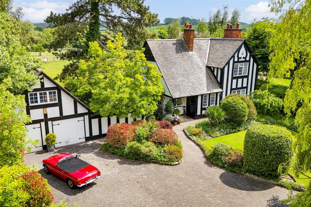 Old Melton Road, Keyworth, Nottinghamshire, NG12 5NN