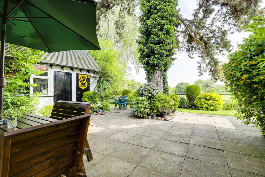 Old Melton Road, Keyworth, Nottinghamshire, NG12 5NN