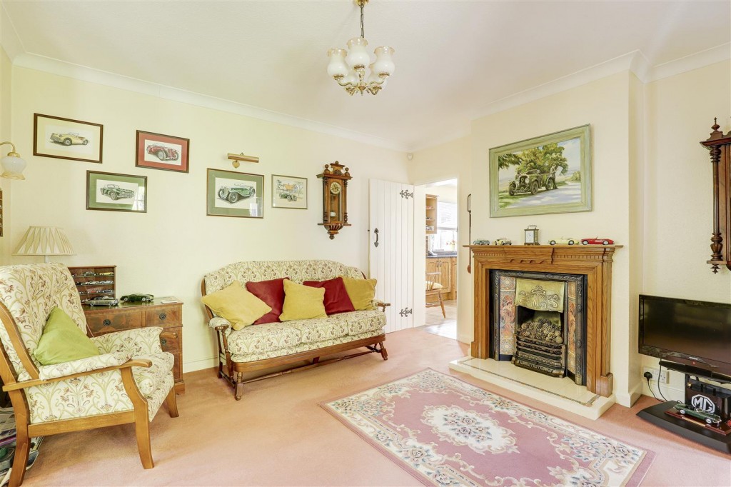 Old Melton Road, Keyworth, Nottinghamshire, NG12 5NN