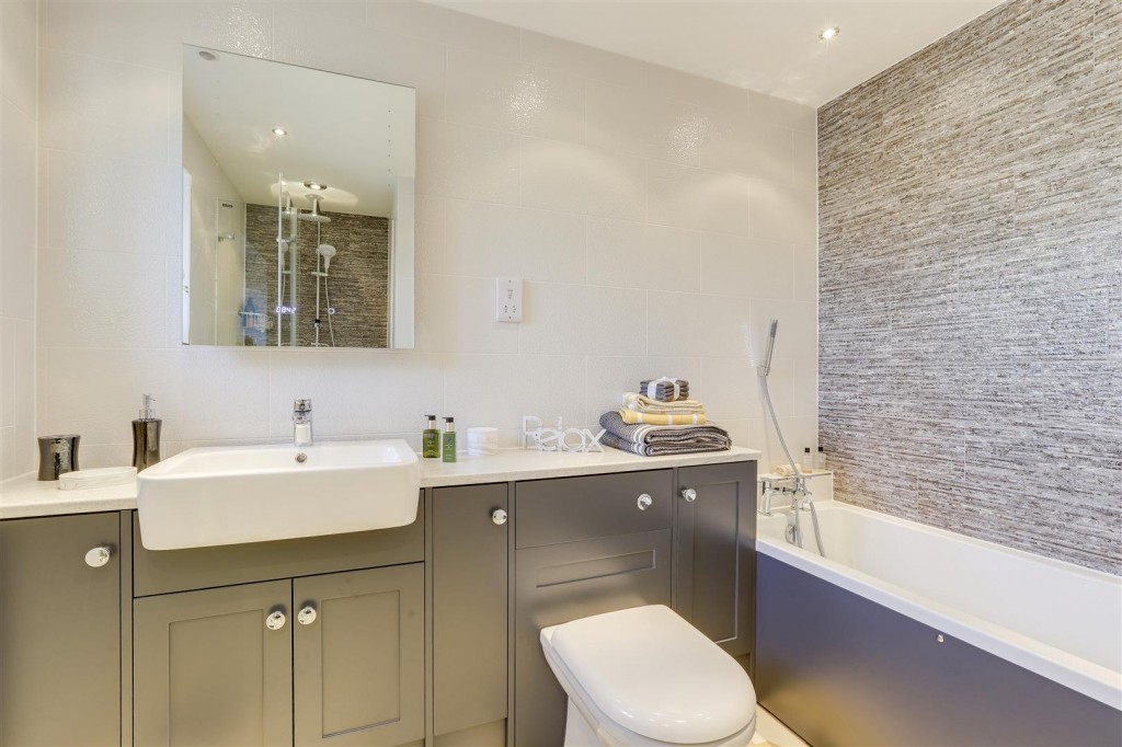 Meadow Close, Breaston, Derbyshire, DE72 3EL