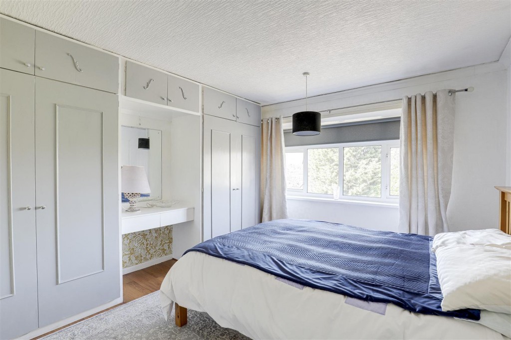 Lavender Crescent, Carlton, Nottinghamshire, NG4 3QY