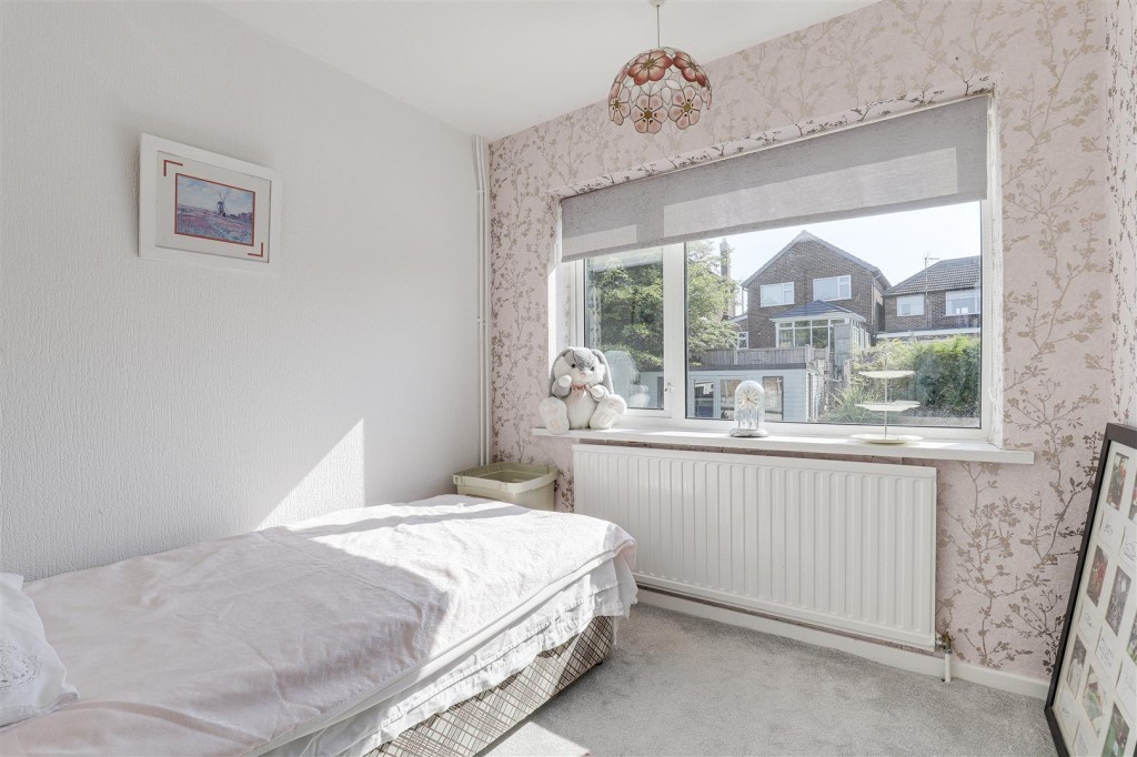 Lavender Crescent, Carlton, Nottinghamshire, NG4 3QY