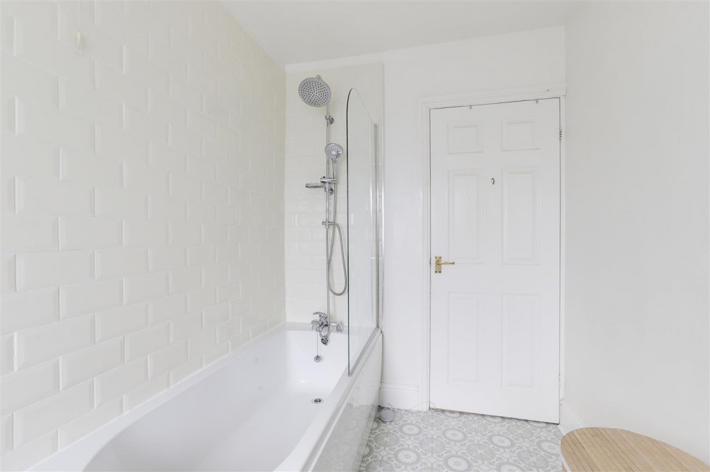 Carrfield Avenue, Toton, Nottinghamshire, NG9 6FE
