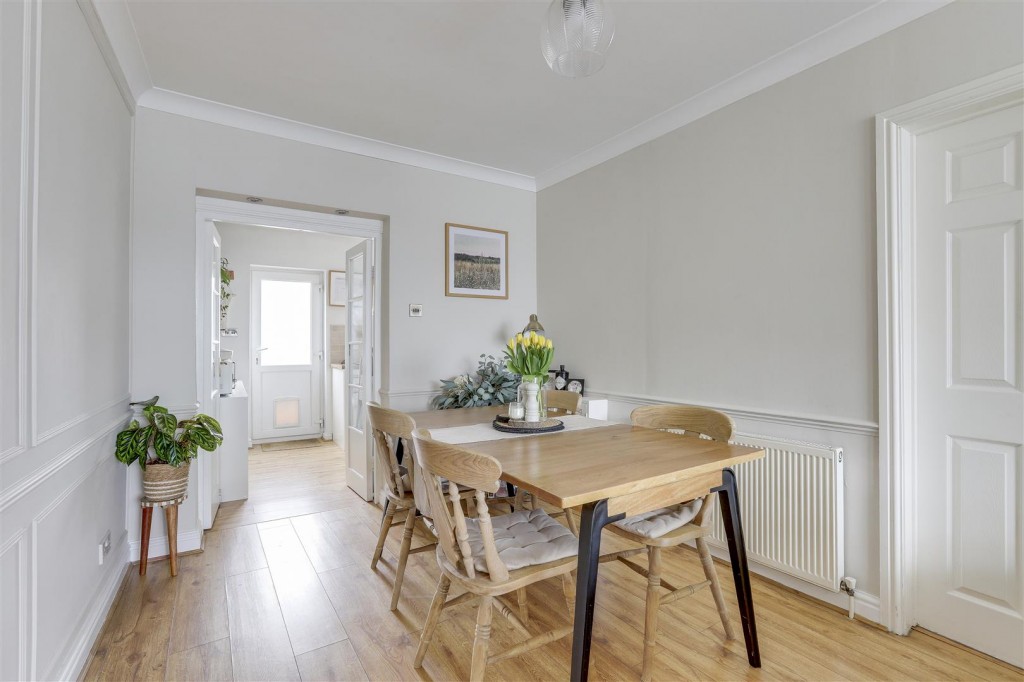 Carrfield Avenue, Toton, Nottinghamshire, NG9 6FE