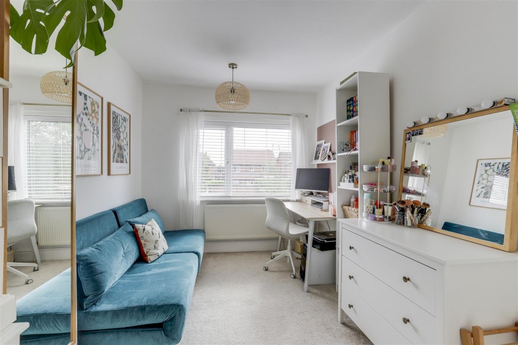 Carrfield Avenue, Toton, Nottinghamshire, NG9 6FE