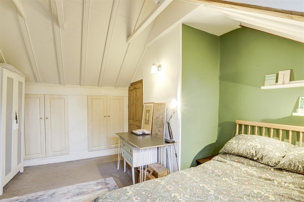 Peel Villas, Mapperley, Nottinghamshire, NG3 5HZ