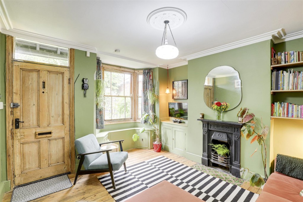 Peel Villas, Mapperley, Nottinghamshire, NG3 5HZ