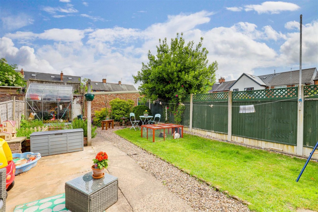 Acton Road, Arnold, Nottinghamshire, NG5 7AD