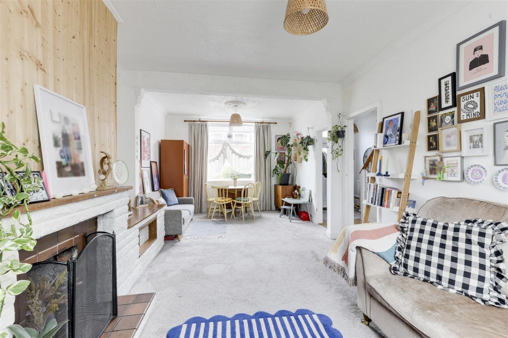 Acton Road, Arnold, Nottinghamshire, NG5 7AD
