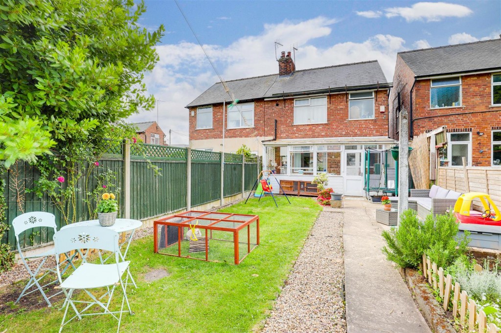 Acton Road, Arnold, Nottinghamshire, NG5 7AD
