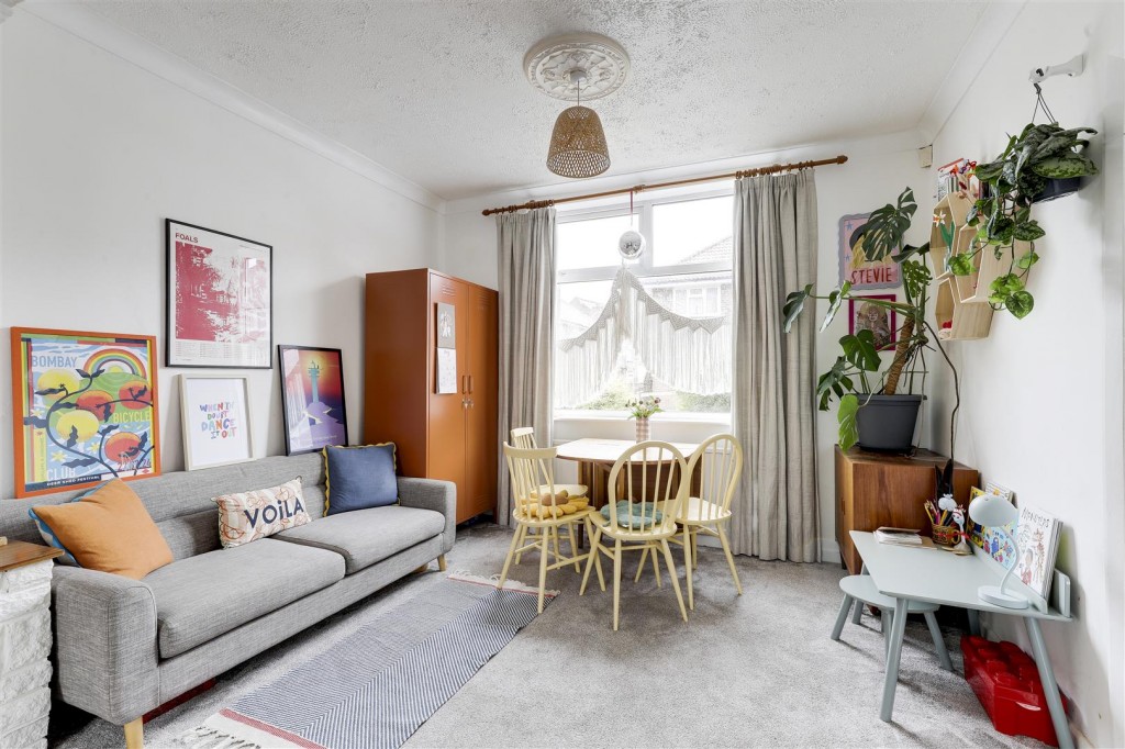 Acton Road, Arnold, Nottinghamshire, NG5 7AD