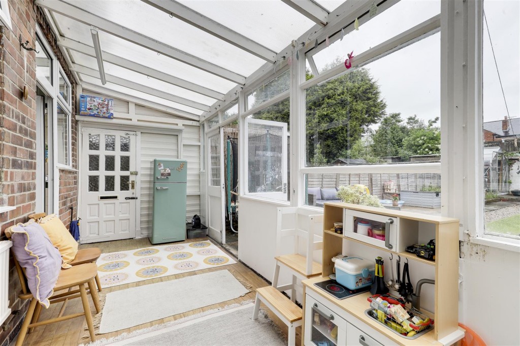 Acton Road, Arnold, Nottinghamshire, NG5 7AD