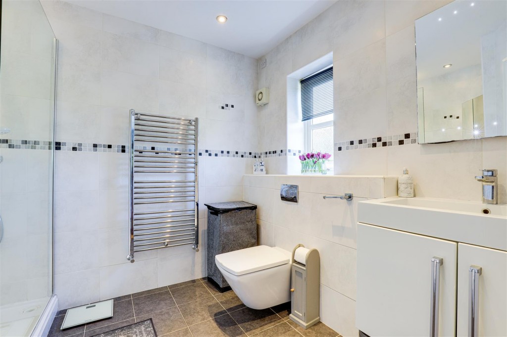 Holgate, Clifton Village, Nottinghamshire, NG11 8NH