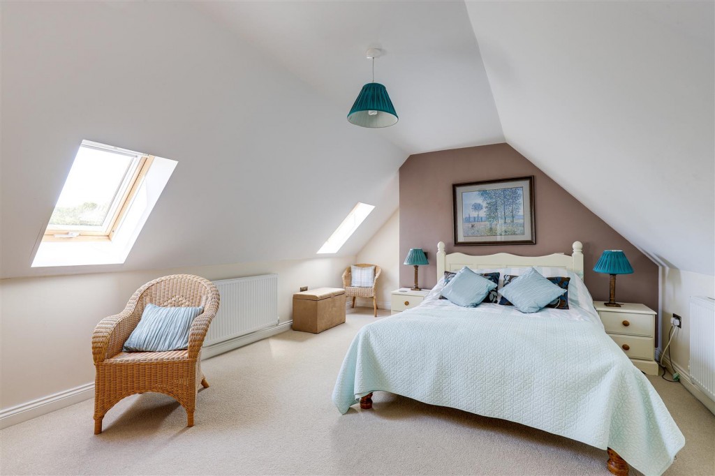 Holgate, Clifton Village, Nottinghamshire, NG11 8NH