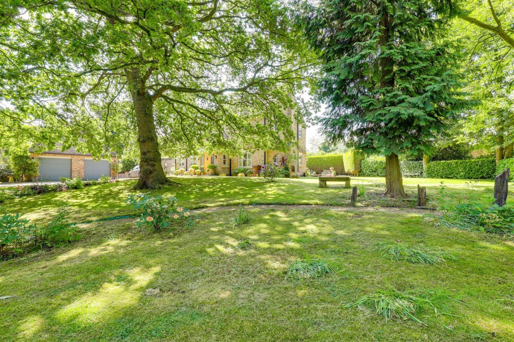 Holgate, Clifton Village, Nottinghamshire, NG11 8NH