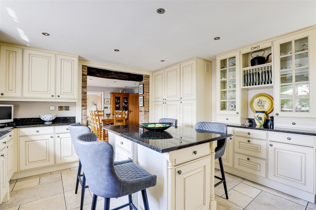 Holgate, Clifton Village, Nottinghamshire, NG11 8NH