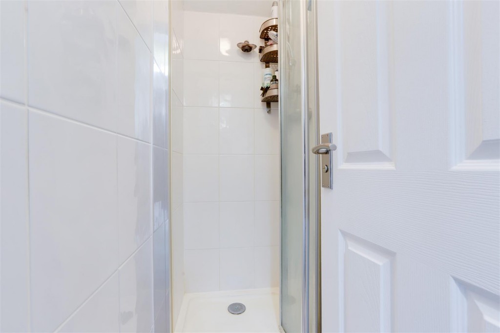 Thorneywood Road, Long Eaton, Derbyshire, NG10 2DZ