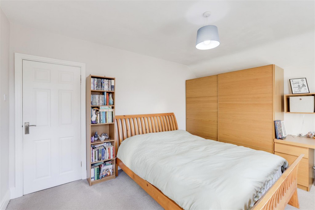 Thorneywood Road, Long Eaton, Derbyshire, NG10 2DZ