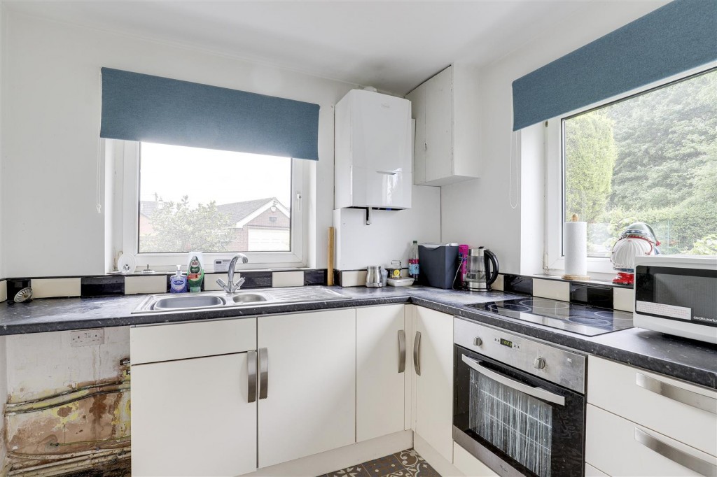 St. Marys Way, Hucknall, Nottinghamshire, NG15 7DL
