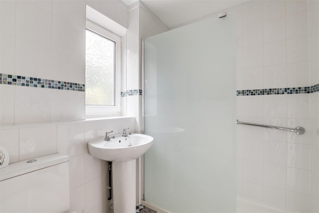 St. Marys Way, Hucknall, Nottinghamshire, NG15 7DL