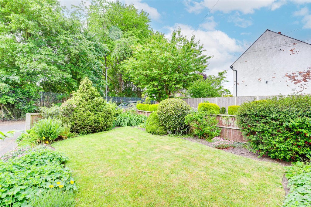 St. Marys Way, Hucknall, Nottinghamshire, NG15 7DL