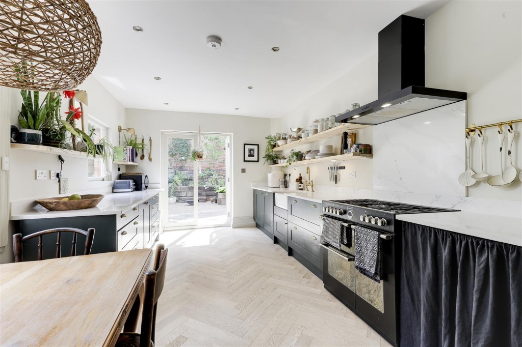 Ebers Road, Mapperley Park, Nottinghamshire, NG3 5DZ