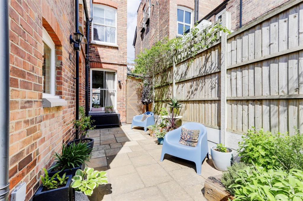 Ebers Road, Mapperley Park, Nottinghamshire, NG3 5DZ