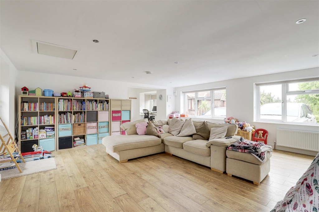 Cranberry Close, West Bridgford, Nottinghamshire, NG2 7TQ